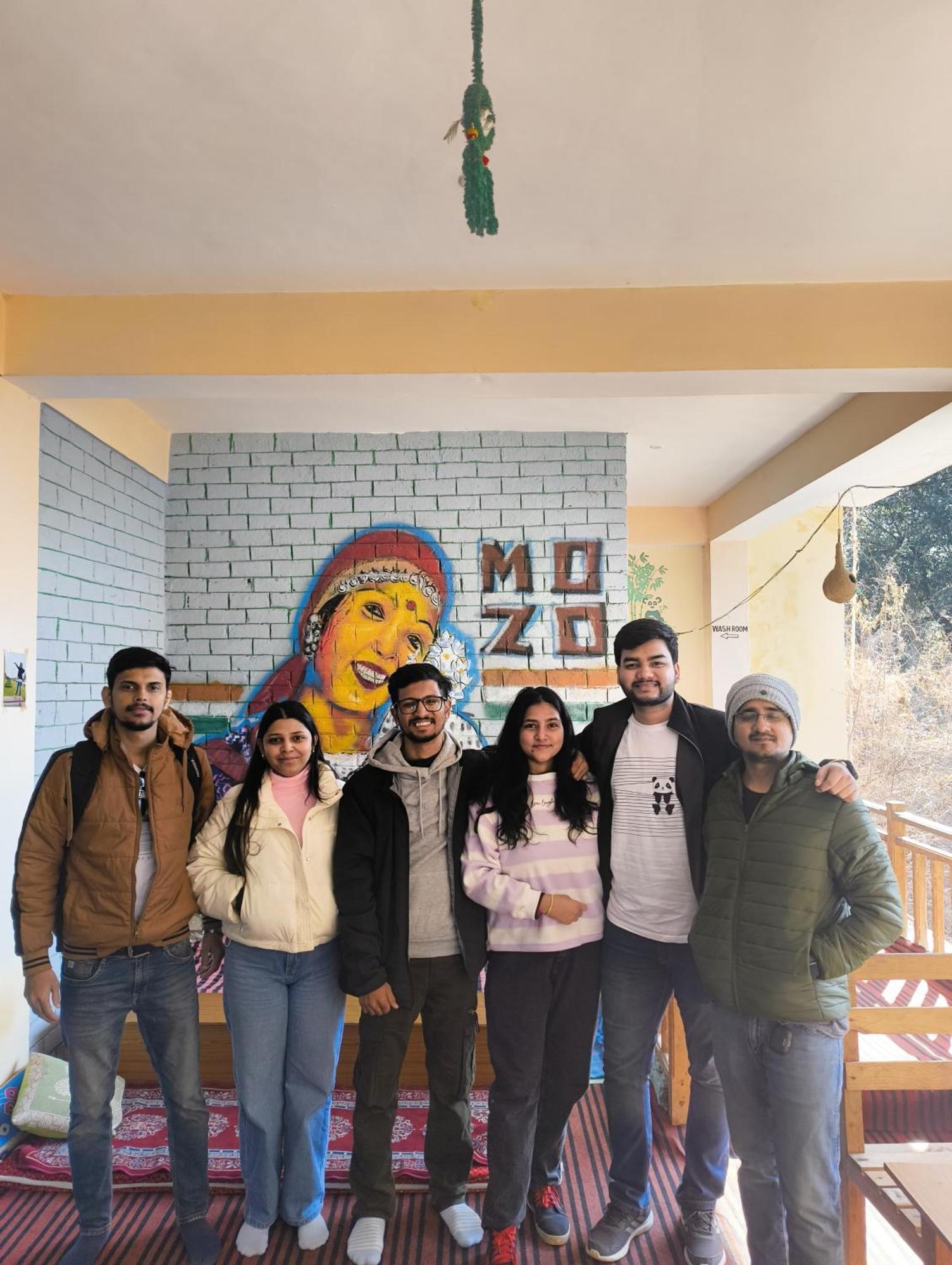 Mozo Inn&Cafe Jibhi Banjār Exterior foto